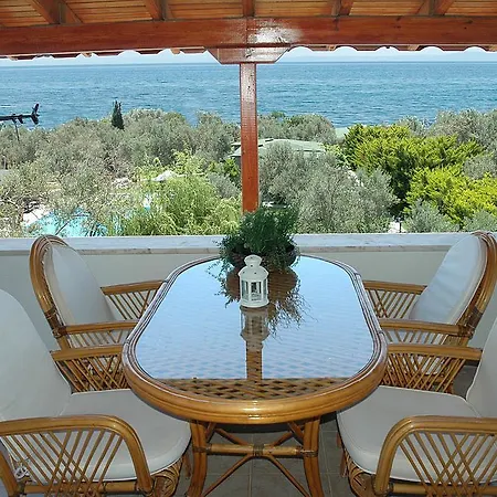 Assos Oleas Hotel