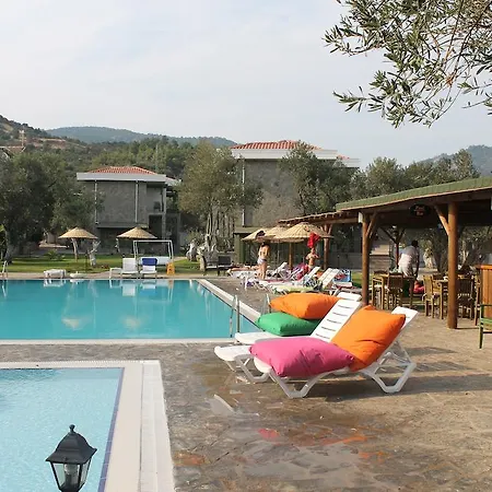 Hotel Assos Oleas