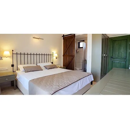 Hotel Assos Oleas 4*