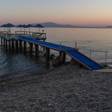 Hotel Assos Oleas