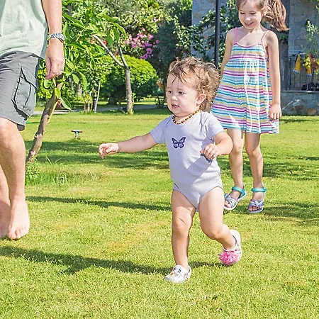 Hotel Assos Oleas 4*