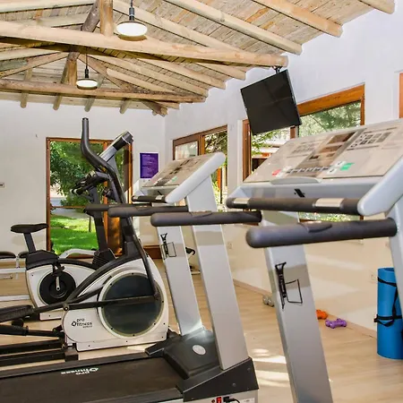 فندق Assos Oleas